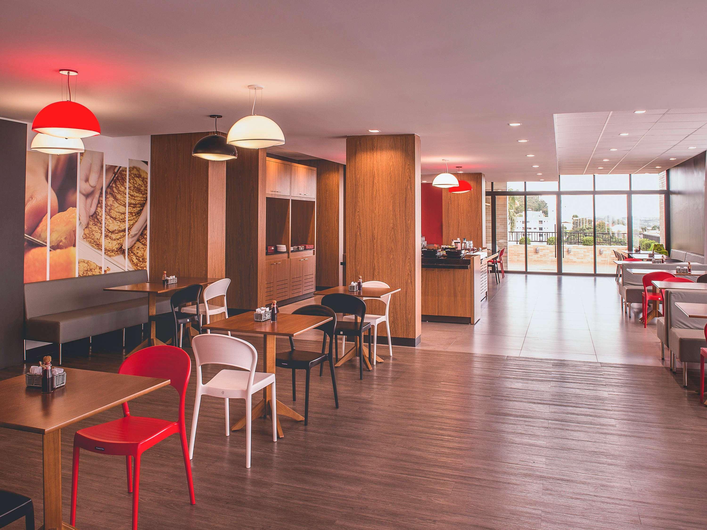 Ibis Carlos Barbosa Extérieur photo